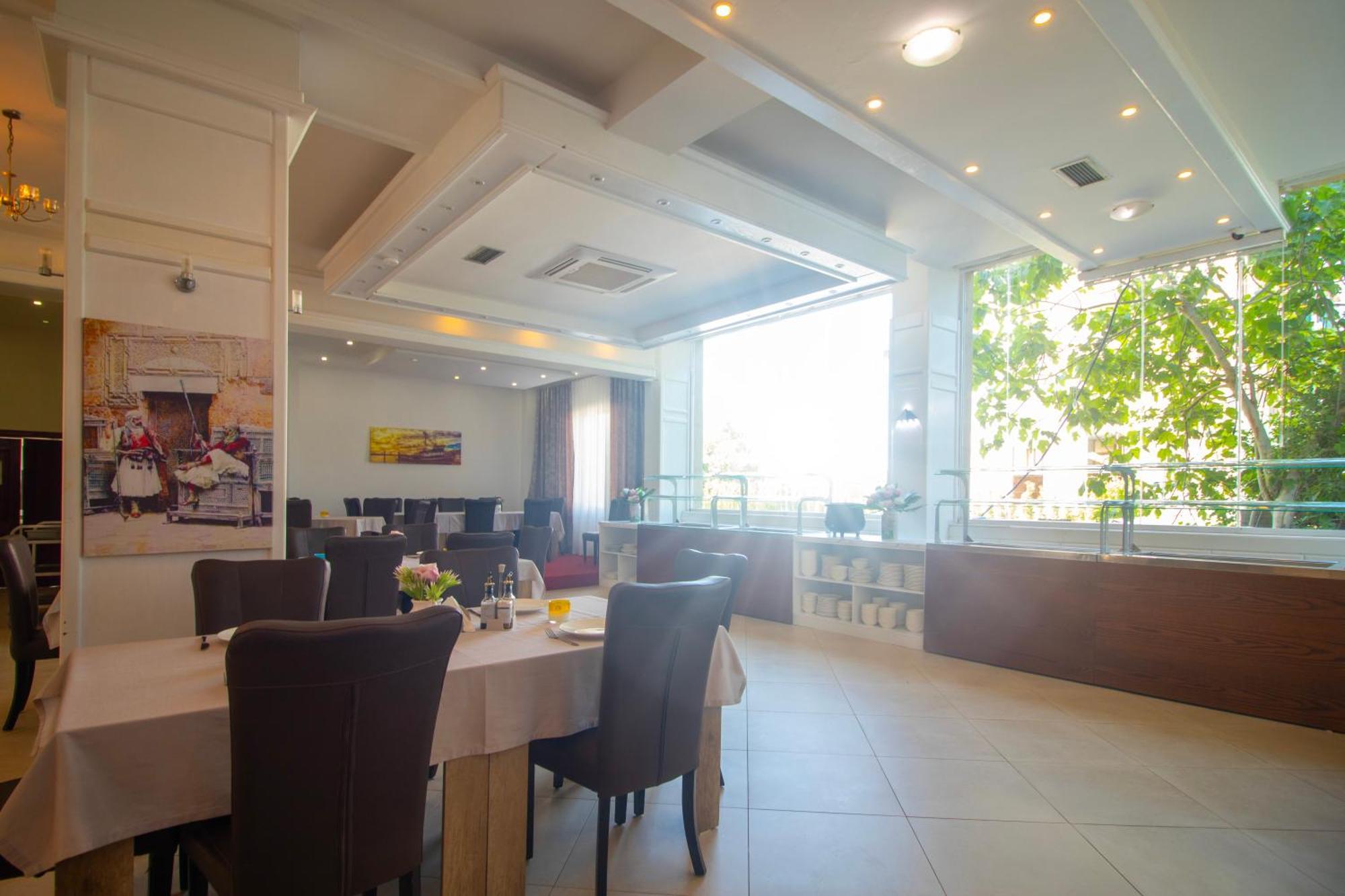 Hotel Princ Golem  Ngoại thất bức ảnh