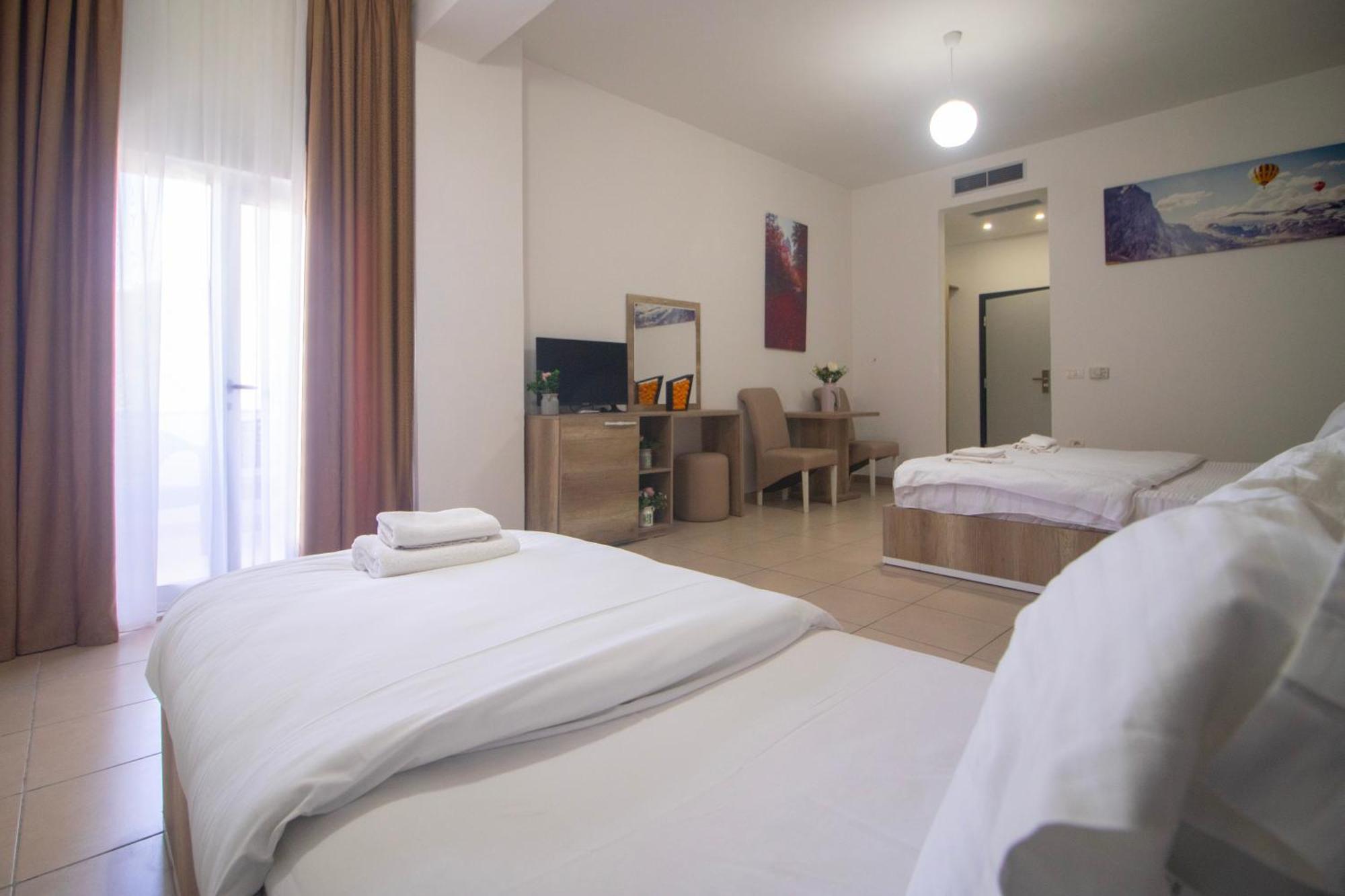 Hotel Princ Golem  Ngoại thất bức ảnh