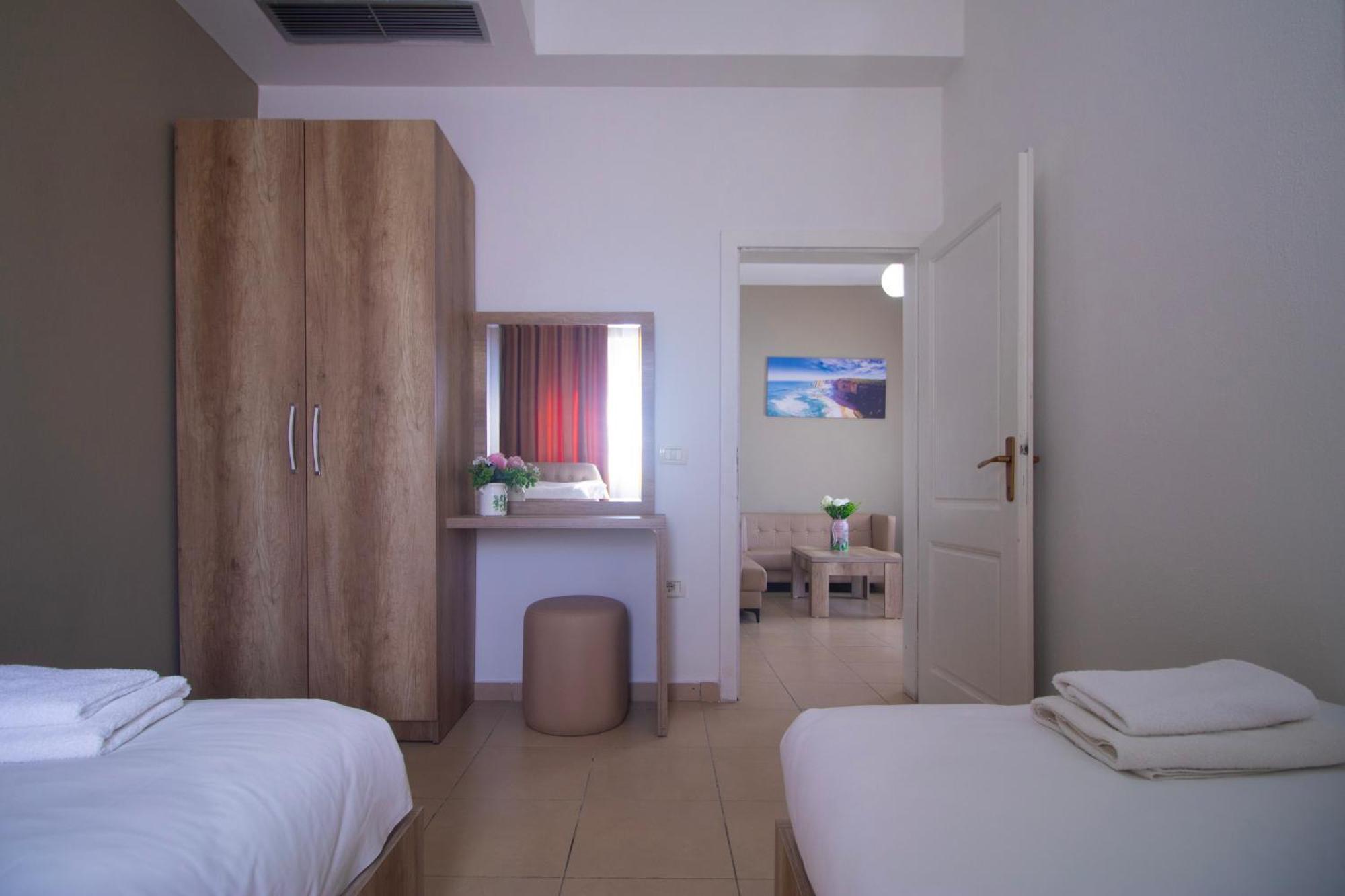 Hotel Princ Golem  Ngoại thất bức ảnh