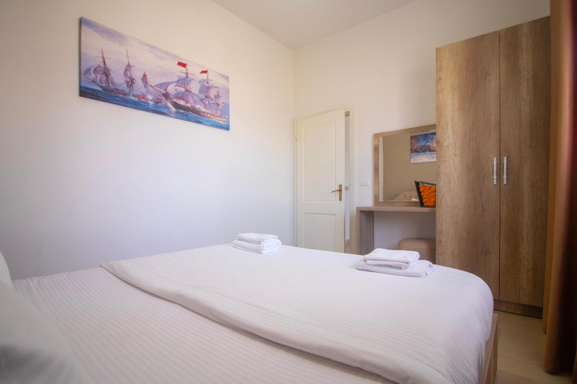 Hotel Princ Golem  Ngoại thất bức ảnh