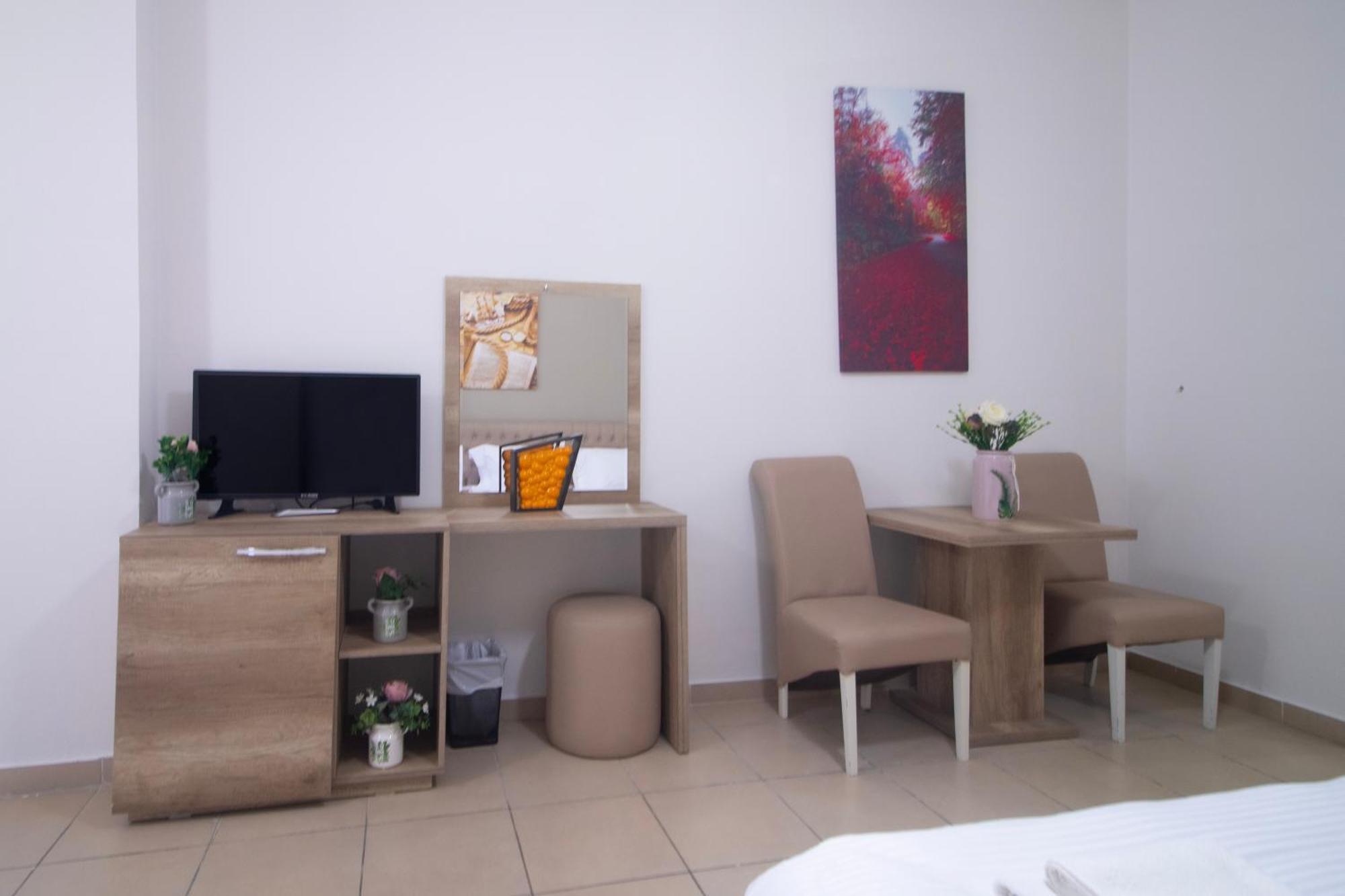 Hotel Princ Golem  Ngoại thất bức ảnh