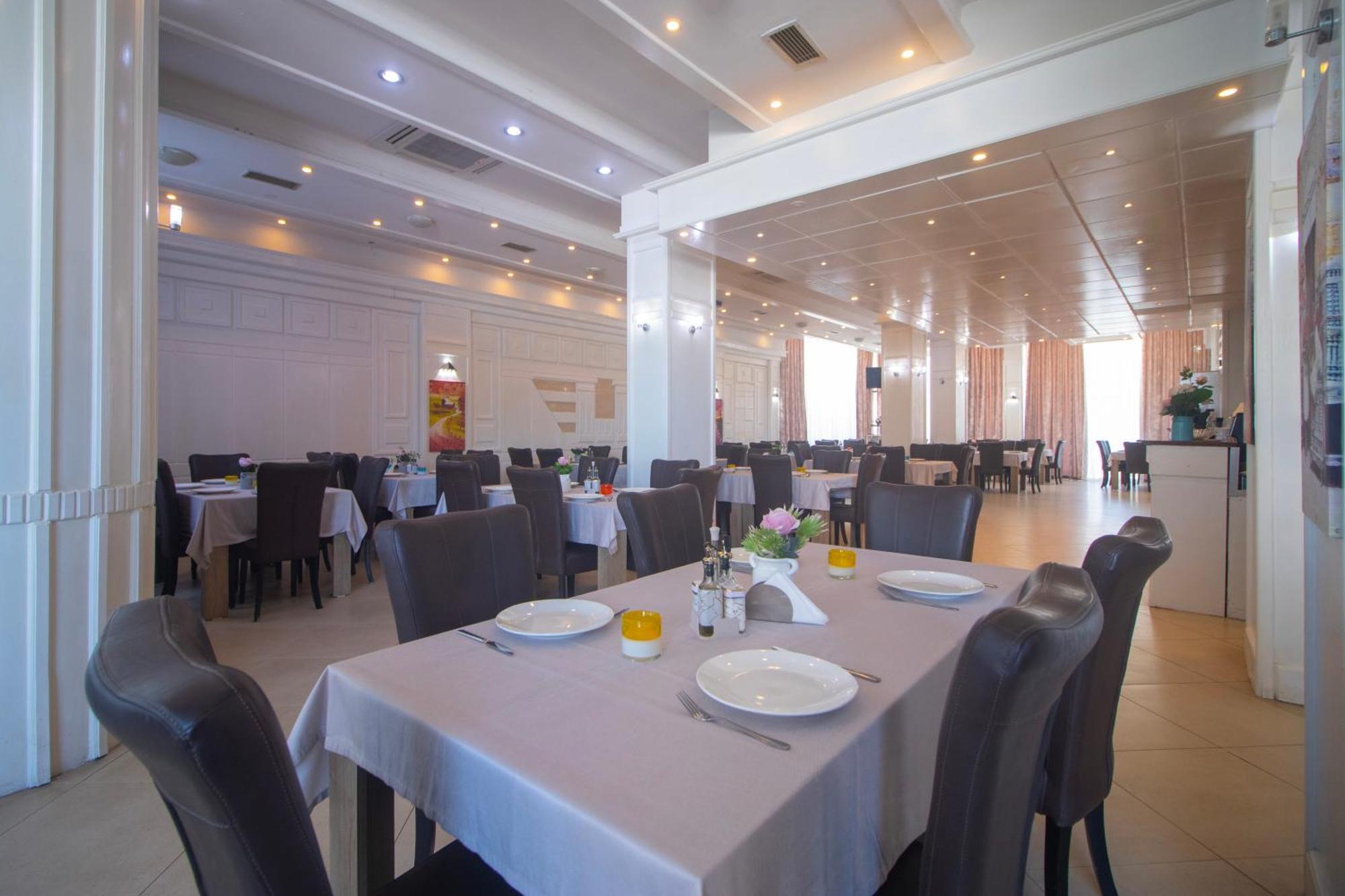 Hotel Princ Golem  Ngoại thất bức ảnh