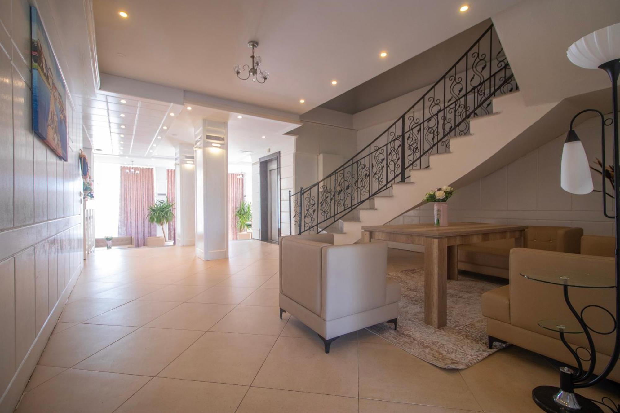Hotel Princ Golem  Ngoại thất bức ảnh