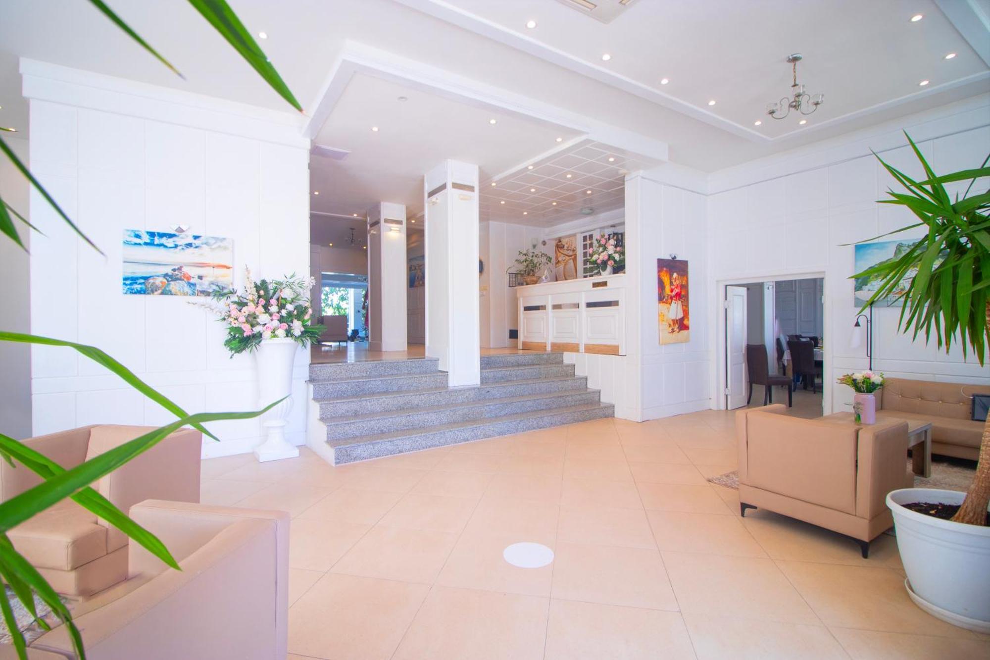 Hotel Princ Golem  Ngoại thất bức ảnh