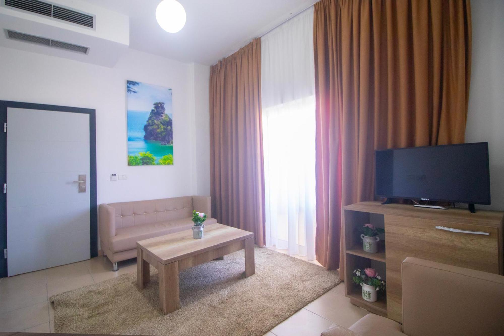 Hotel Princ Golem  Ngoại thất bức ảnh