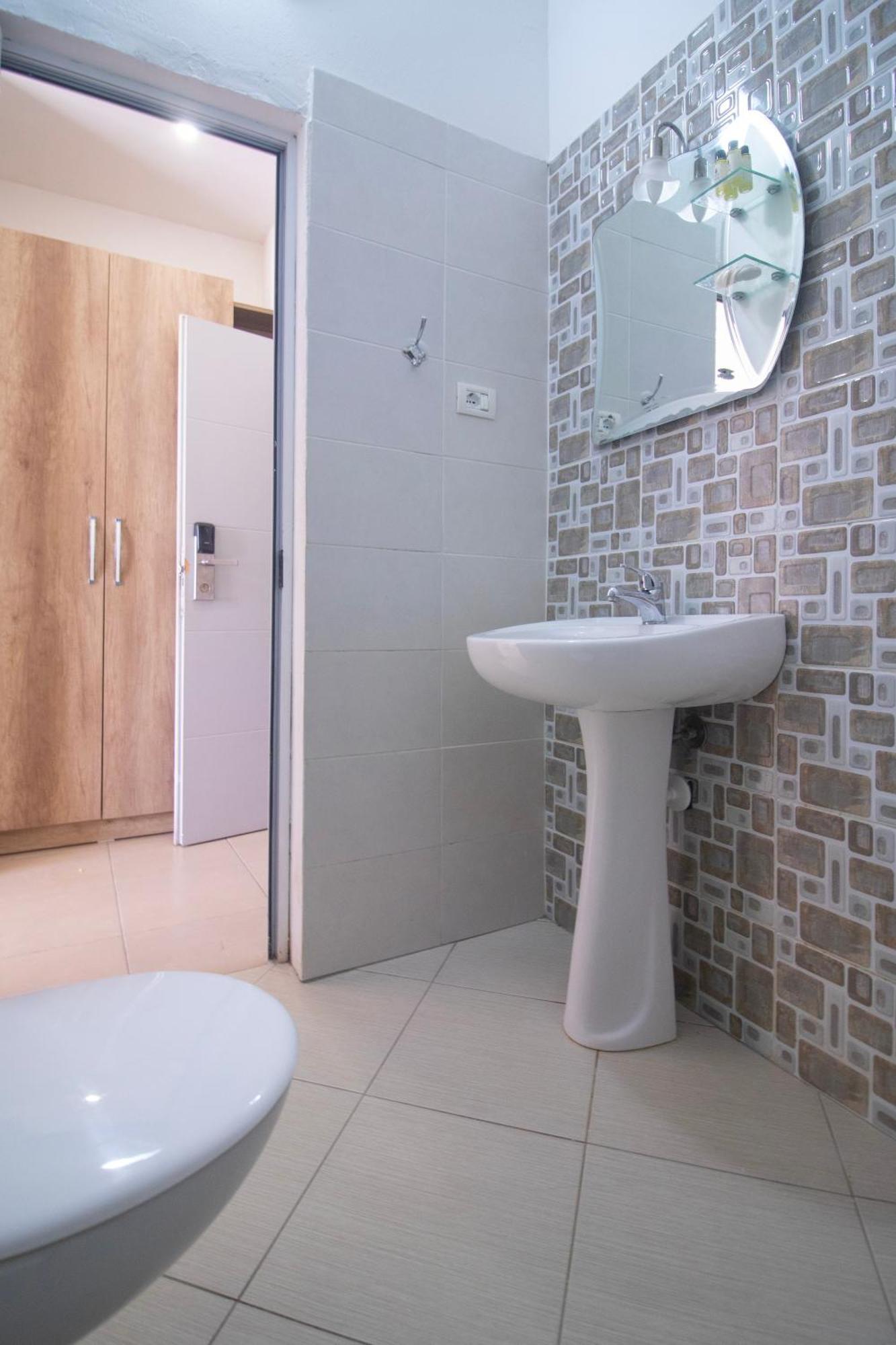 Hotel Princ Golem  Ngoại thất bức ảnh